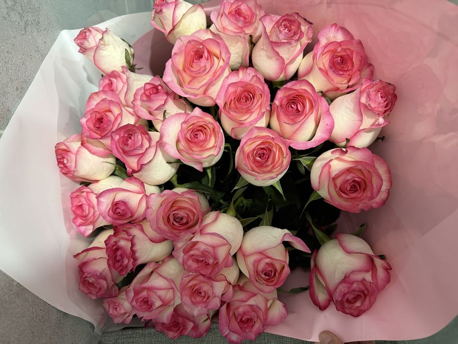 Цветы в корзине , цветы розы