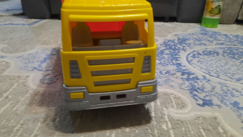 Продам большой КАМАЗ