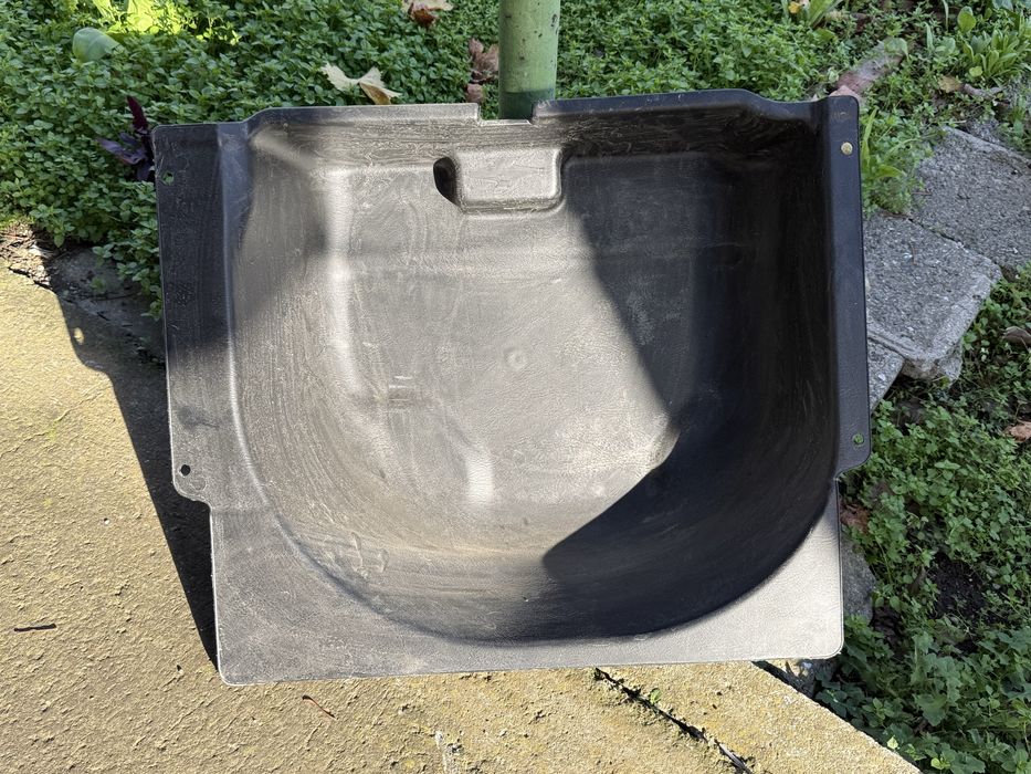 Леген за багажник от Honda CR-V I (rd1) първа генерация