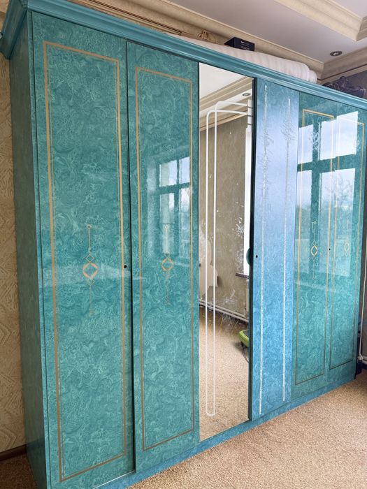 Срочно! Продам кровать и шкаф