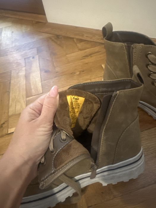 Кожени боти с цип