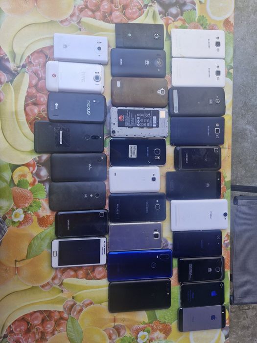 Telefoane pentru piese