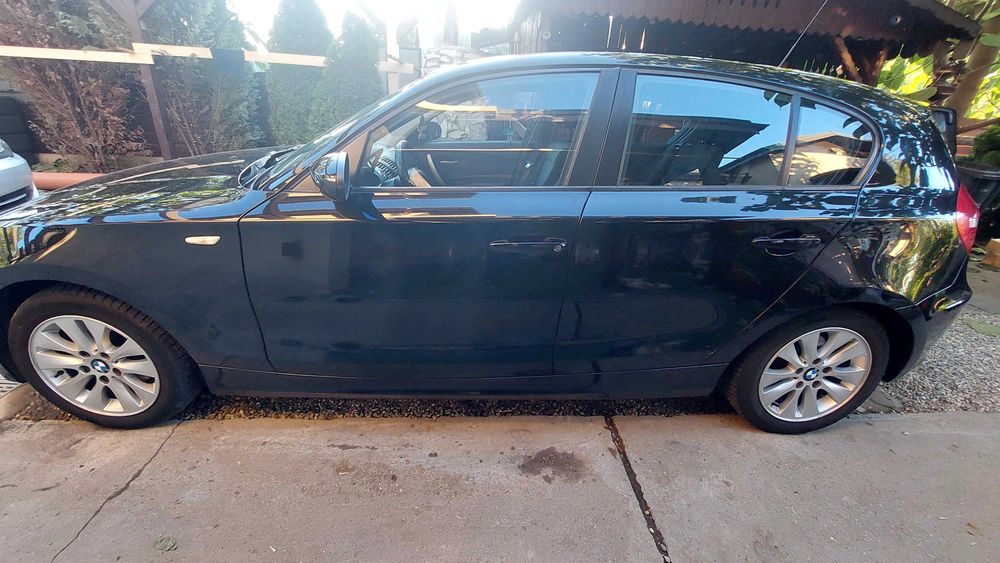 Bmw 118i/2.0 143 cp/ Navigatie/Trapă/Xenon/Angel Eyes/