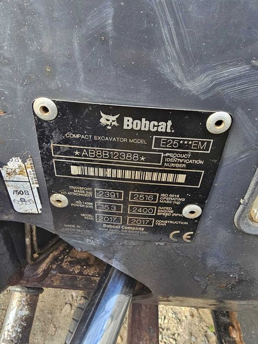 Vand excavator Bobcat E25 in Stare Exceptionala