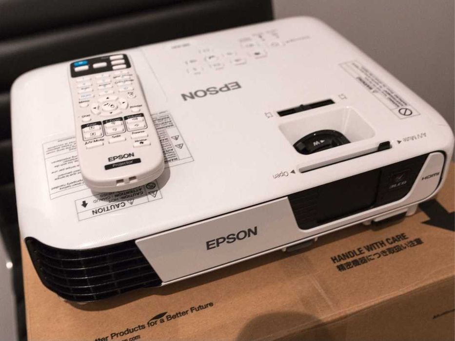 Проектор Epson EB-s400