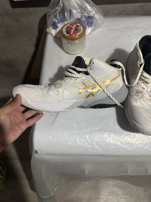 Asics кросовки б/у