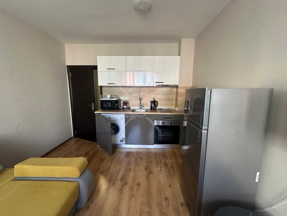 Продава се Двустаен апартамент в Поморие - 60 кв.м за 1525 €/кв.м - Снимка #2