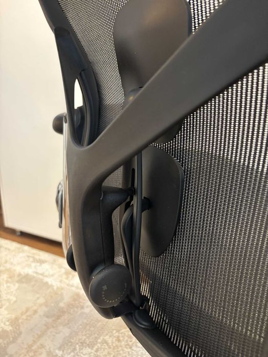 Scaun Herman Miller Aeron Remastered- aluminiu- marime C- full options