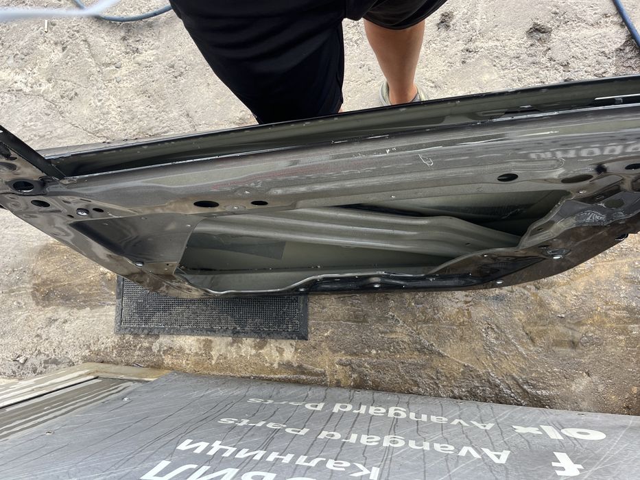 Врати Tesla Model Y