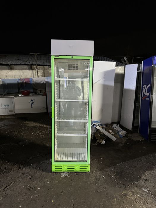 Витринный холодильник