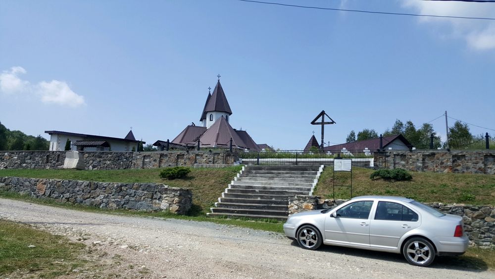 Vând Volkswagen BORA