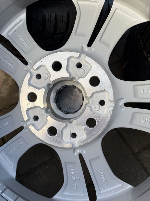 Jante Bmw X1 X2 F39 F48 NOI originale 225 55 17 Nokian NOI