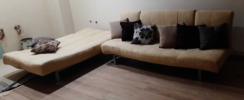 Разтегателен диван - 2 бр., дължина - 2 м.