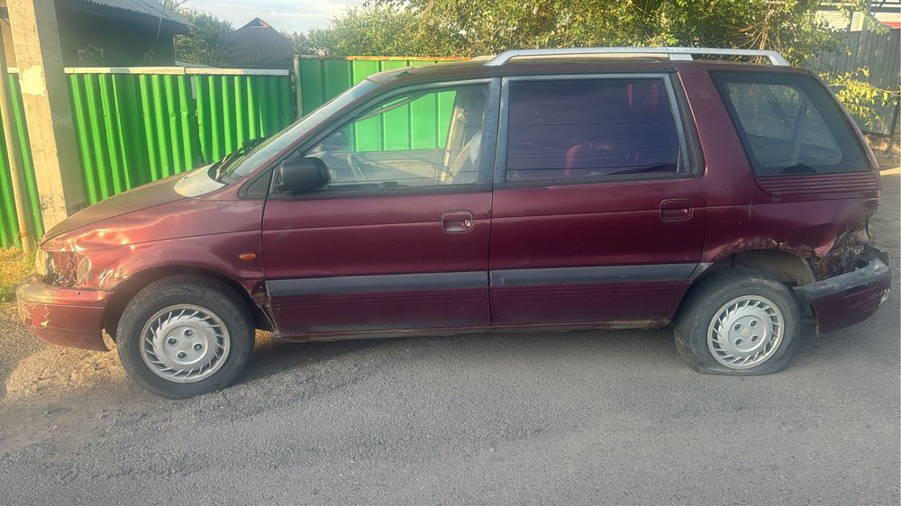 Митсубитси спес вагон