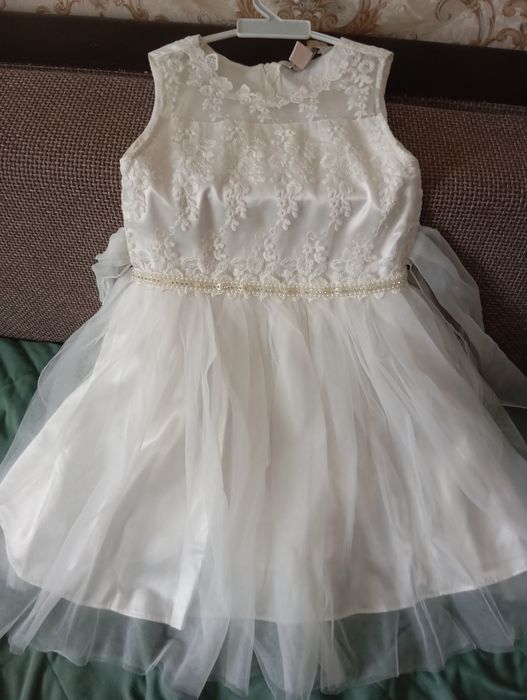 Продам нарядное платье .