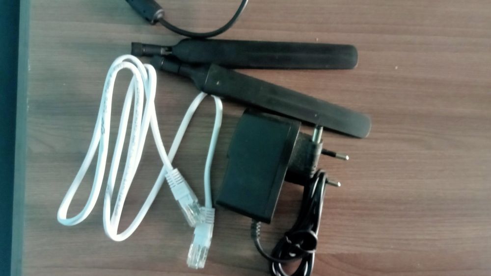 Роутер Tp–link TL MR100