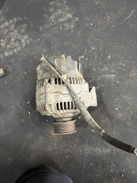 Mercedes w124 2.0i Динамо