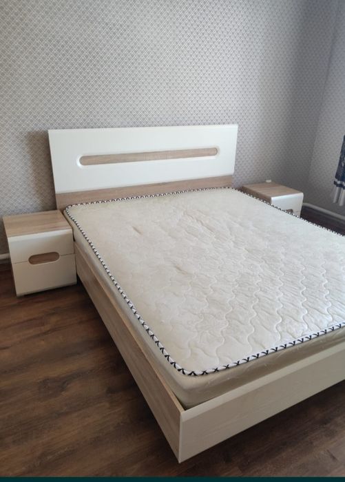 Срочно продам спальный гарнитур