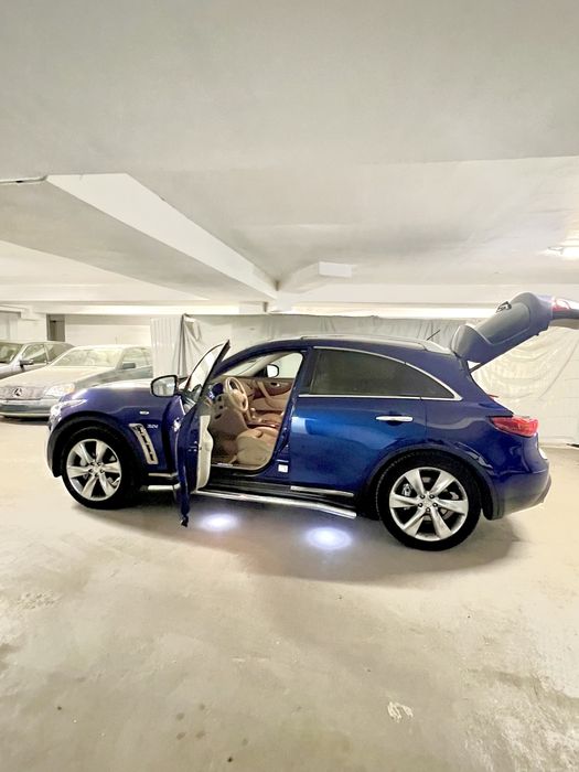 Infiniti QX70 !!!