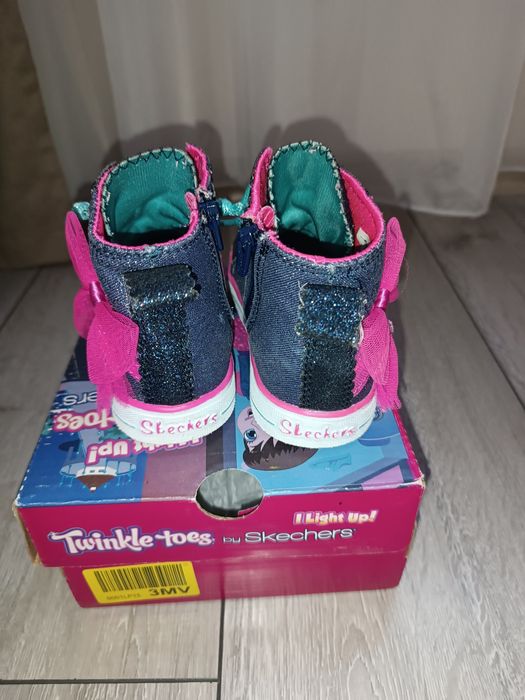 Skechers,Reebok,Zara, Frozen,боти,сандали Biomechanics и Lаsocki