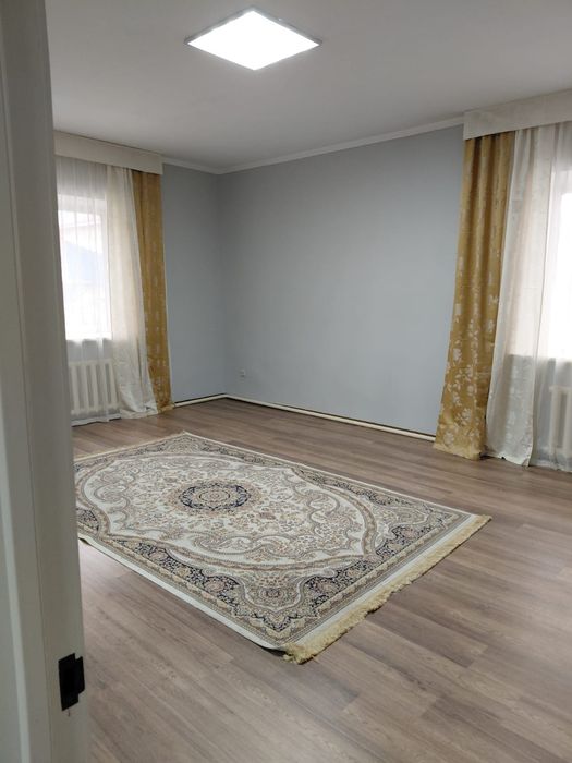 Продам ковер в отличном состоянии