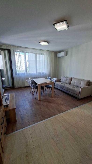 Дава се под наем Тристаен апартамент в София, Център - 100 кв.м за 850 € - Снимка #14