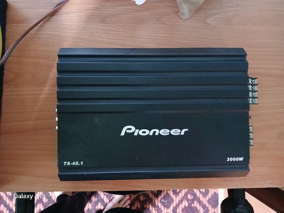 JBL sambufer va uslitel