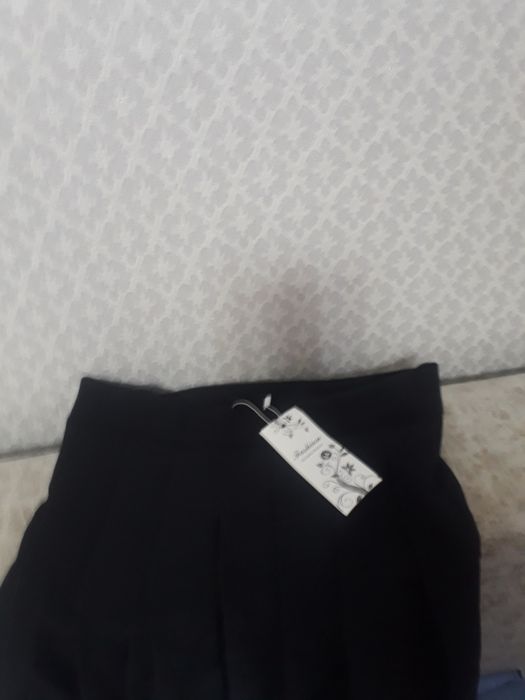 Юбка на девочку новая