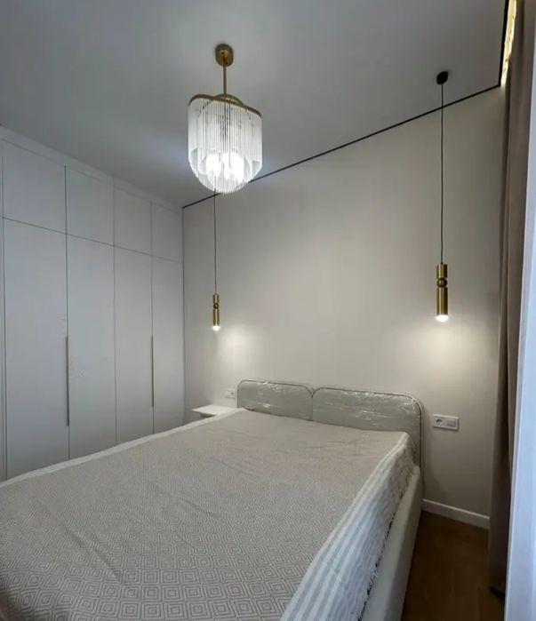 Oybek metro yonida 2 xonali kvartira ijaraga beriladi.