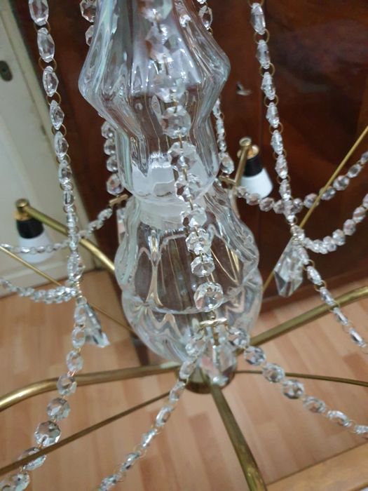 Хрустальная люстра