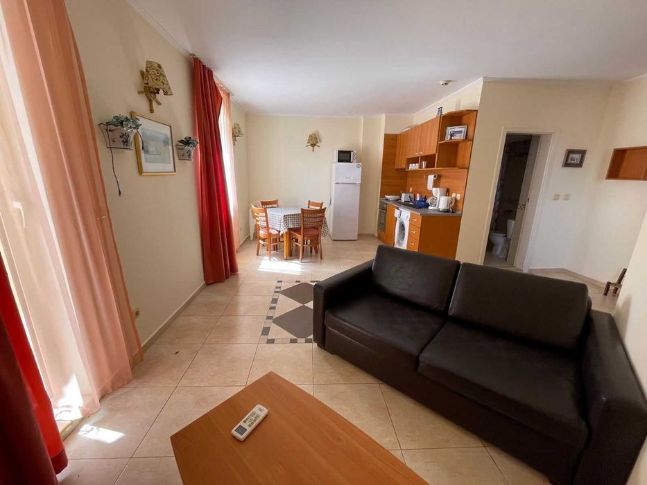 Продава се Двустаен апартамент в к.к. Слънчев бряг - 58 кв.м за 1138 €/кв.м - Снимка #1