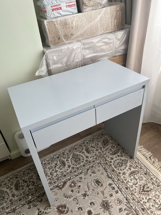 рабочи,детский стол