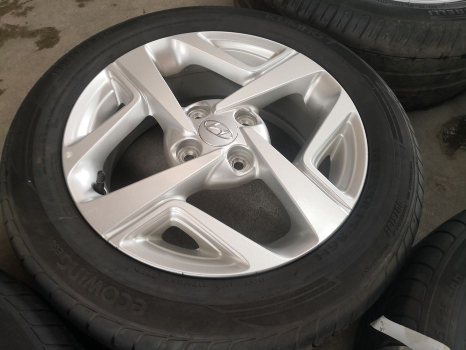 4x100 hyundai Хюндай 4х100 джанти с датчици 185 55 15 гуми dot 23 като нови