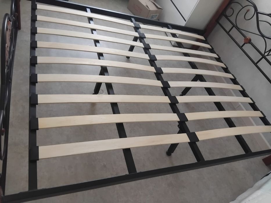 Продам диван двухспальный