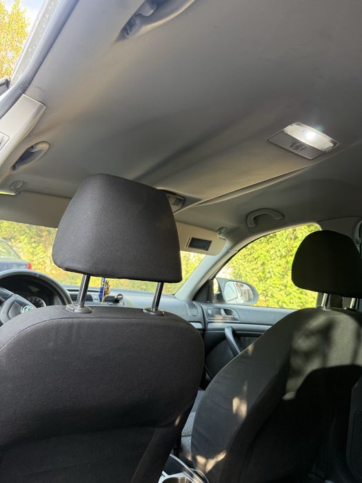 Vând skoda octavia!