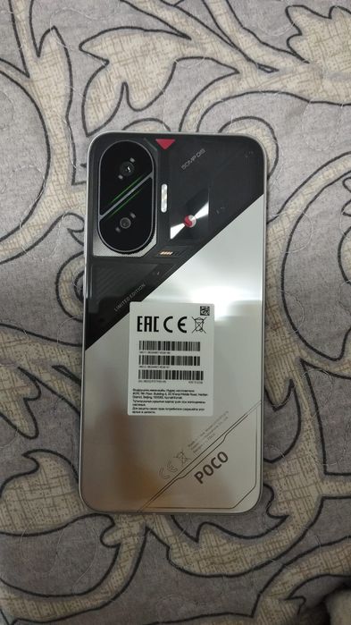 Продается телефон Poco F7