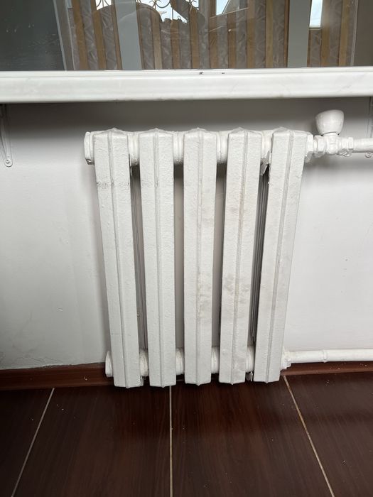 Чугунные батареи , 9 и 5 секций