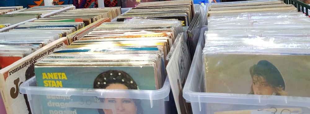 CASETE Audio Discuri Vinyl Muzica Usoara Pop Rock Romaneasca Povesti