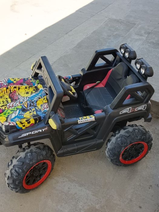 Детская машинка с пультом