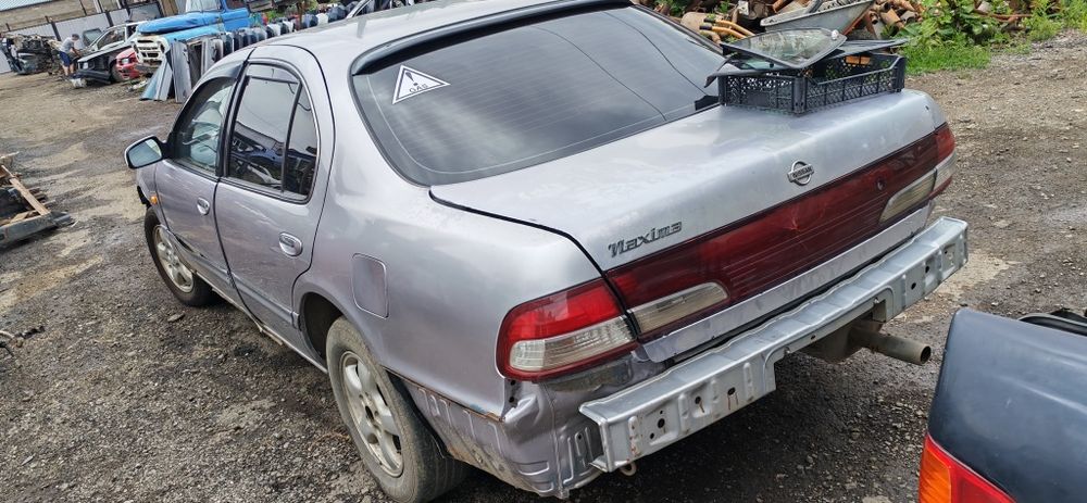 Ниссан максима по запчастям