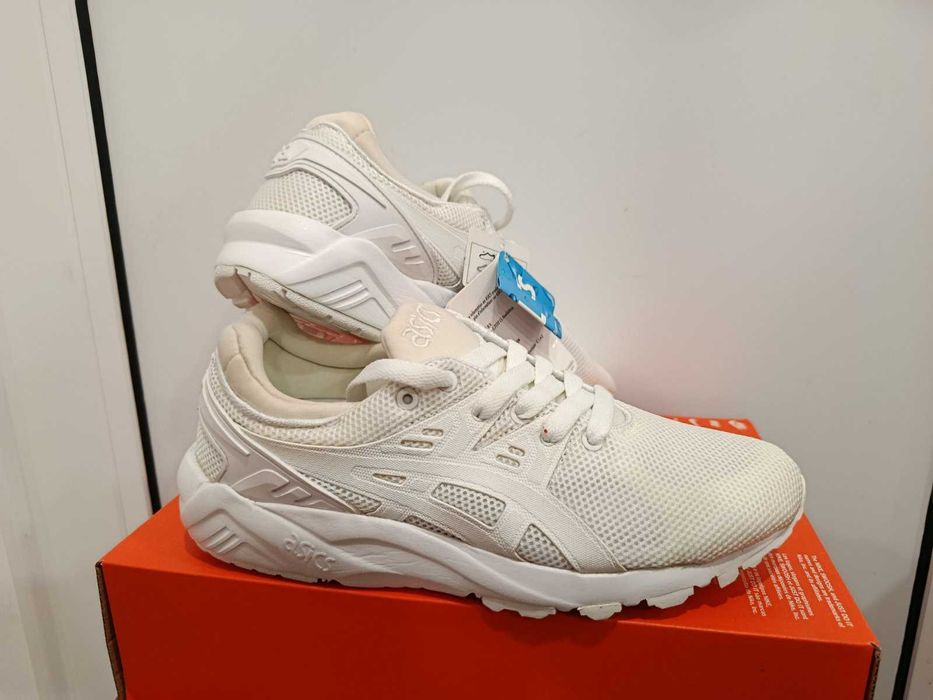 Asics - дамски маратонки с дефект Оригинал Код 958