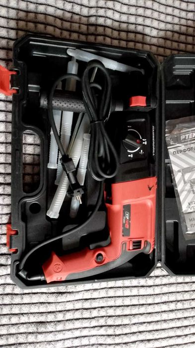 Перфораторы от 1050 ват, SDS-Plus, 4 Дж, Перфоратор