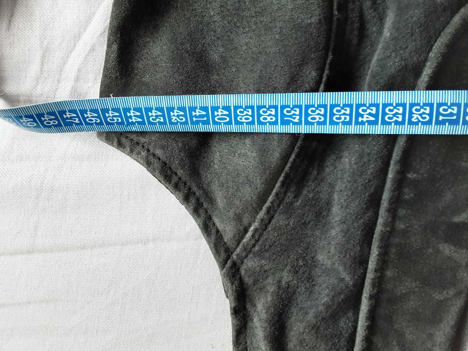 Елек "Pescara", нов , естествена кожа-велур.