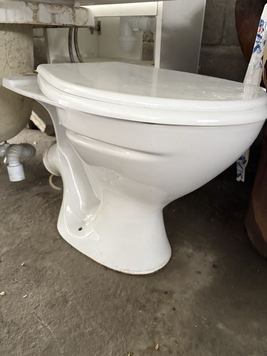 Продам       унитаз