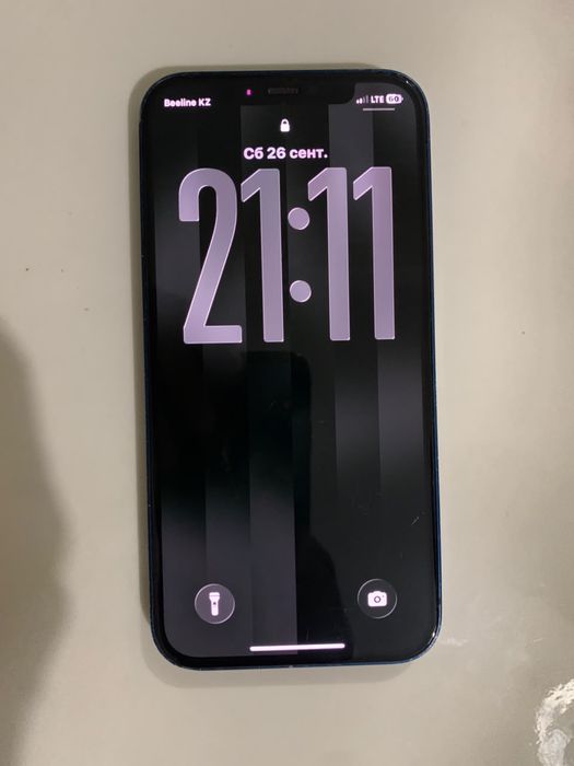 Iphone 12 ，70 емкость