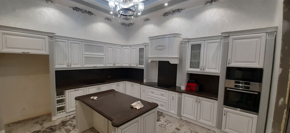 Кухние  мебель  класика хаетек неоклассика на заказ