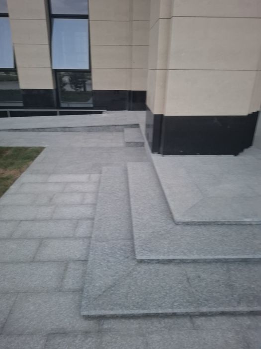 Izvestnyak korka granit Miramir tabiiy toshlari sotiladi