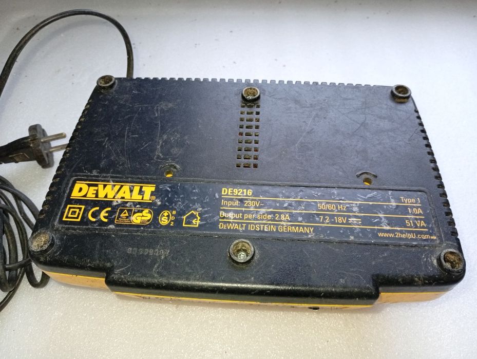 Încărcător dewalt 18v dublu