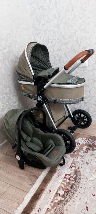 Коляска унверсальная "Teknum"