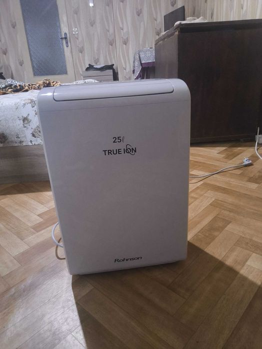 Обезвлажнител на въздух ROHNSON R-92025